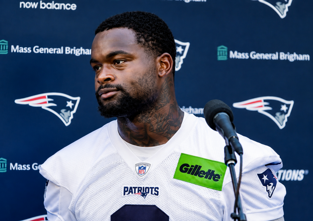 Patriots send WR Kayshon Boutte to the Texans for S Jaylen Reed, draft pick
